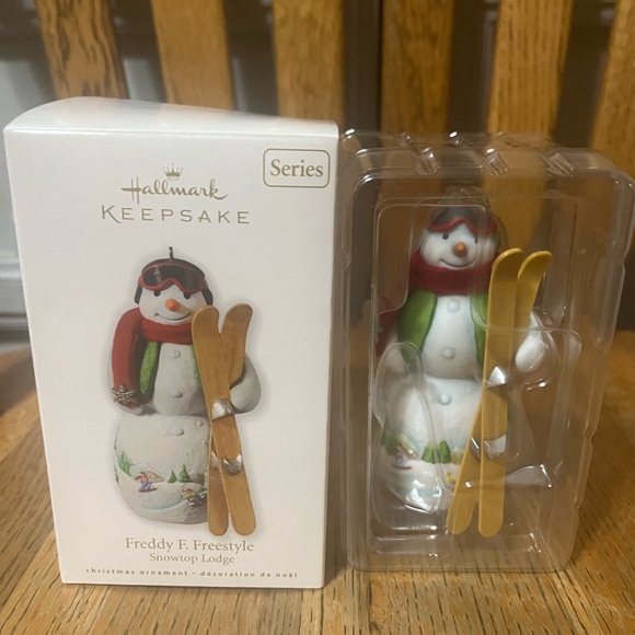 Hallmark Keepsake Freddy Freestyle New in Box Christmas ornament. ⛄️ - Picture 1 of 9